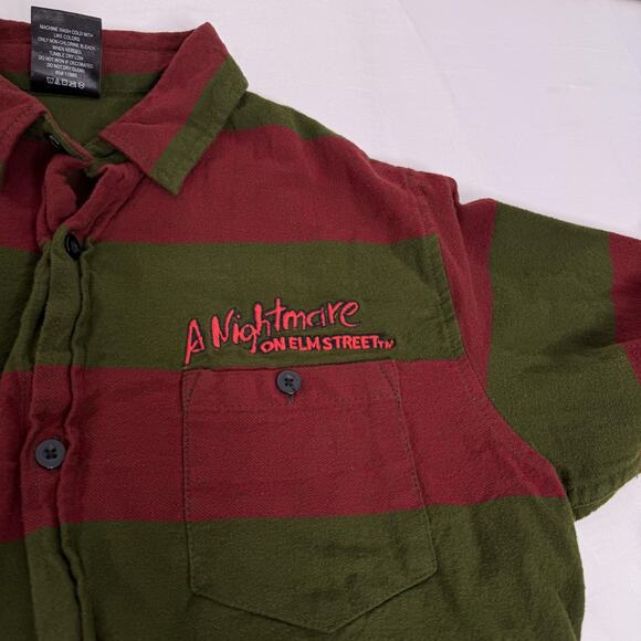 Nightmare on Elm Street Shirt Mens Medium Red Green Button Up Freddy Krueger - Picture 5 of 7